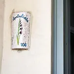 Acanto Aparthotel 4*