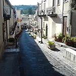 Acanto 4*