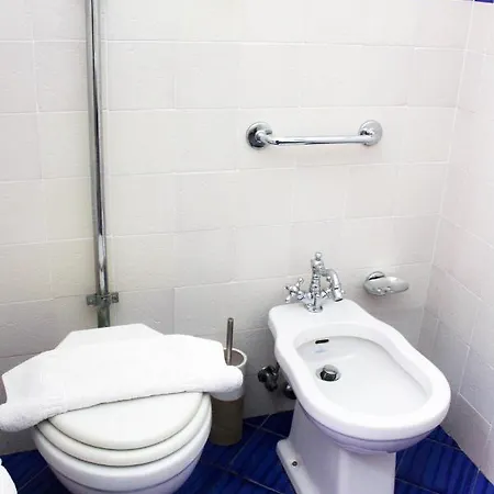 Acanto מלון דירות