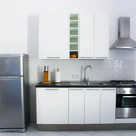 מלון דירות Acanto 4*