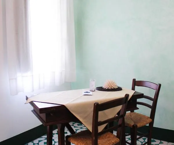 Acanto Aparthotel 4*