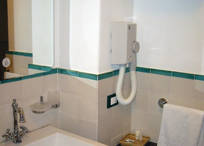 Acanto Aparthotel 4*