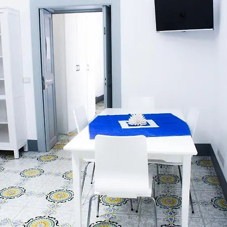 Acanto 4* ליפארי
