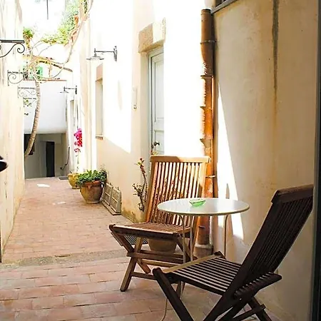 Acanto Lejlighedshotel 4*